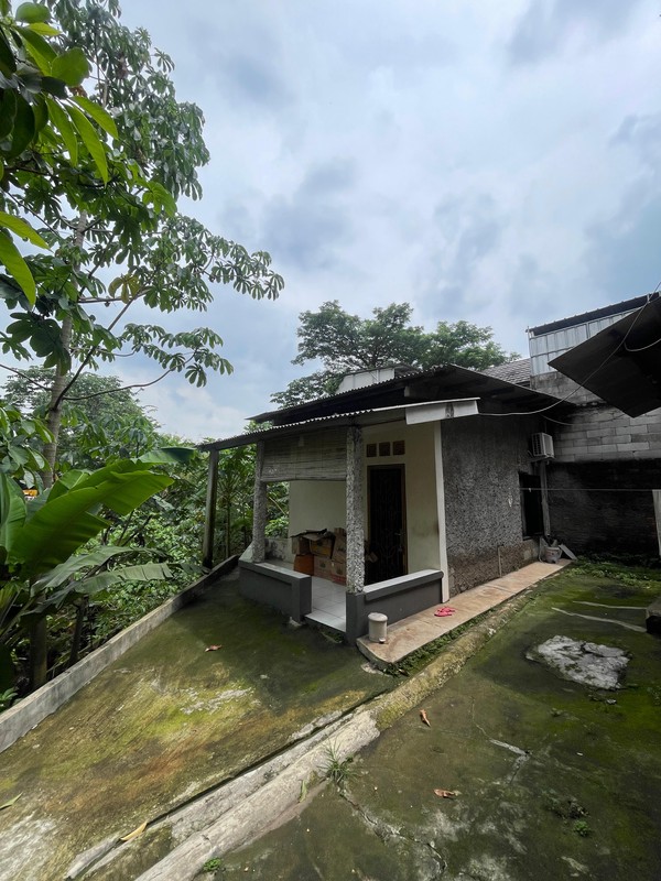 Harga Turun 3 Milyar : Rumah Luas di pinggir jalan besar dekat Tol Jatiwarna