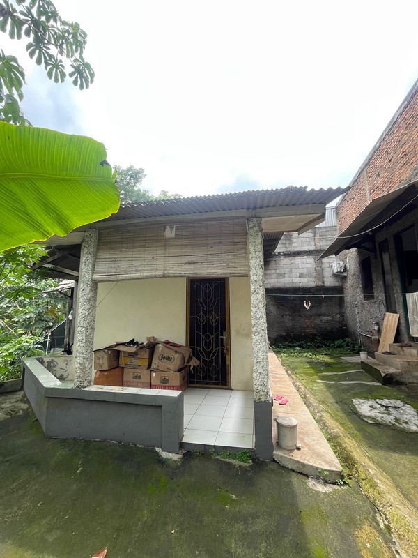 Harga Turun 3 Milyar : Rumah Luas di pinggir jalan besar dekat Tol Jatiwarna