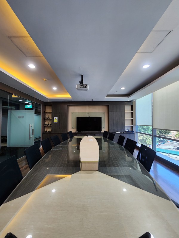 Dijual Cepat! Office Space Fully Furnished di Office 88 @ Kota Kasablanka - Lokasi Strategis, Siap Pakai!