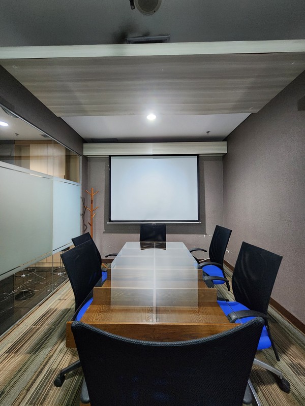 Dijual Cepat! Office Space Fully Furnished di Office 88 @ Kota Kasablanka - Lokasi Strategis, Siap Pakai!