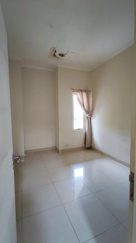 For Rent. Rumah Cantik The Spring Gold Utara, Gading Serpong