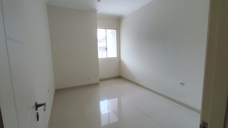 For Rent. Rumah Cantik The Spring Gold Utara, Gading Serpong