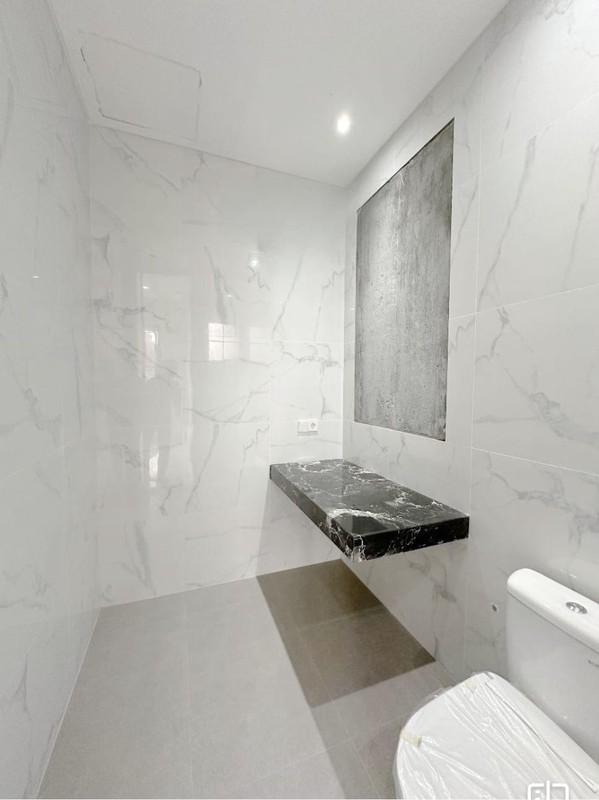 JUAL RUMAH BARU GRAHA FAMILI KAWASAN ELIT