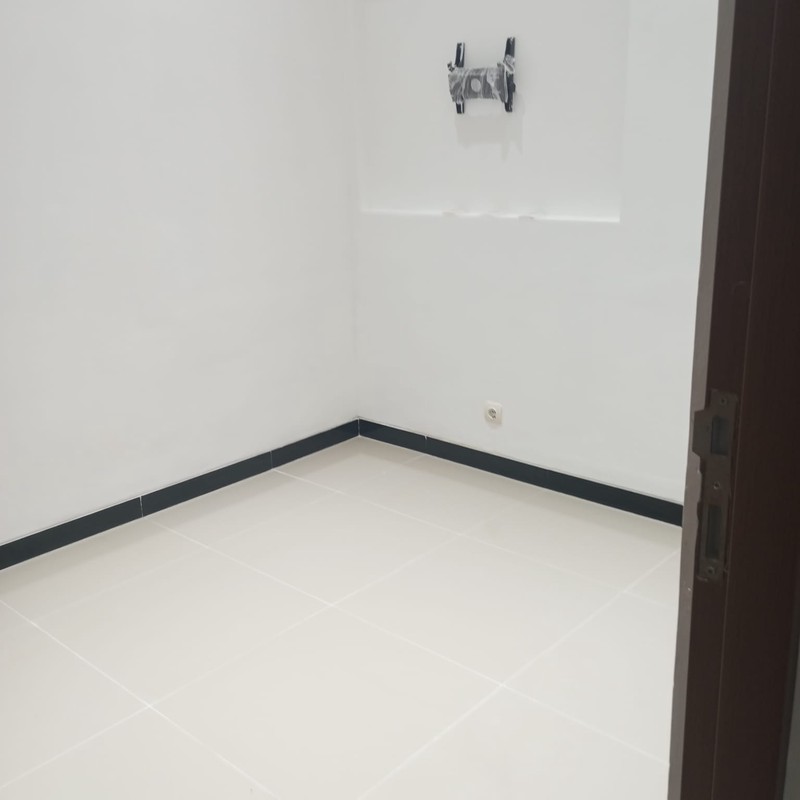 JUAL RUMAH 1 LANTAI VILLA VALENSIA LONTAR