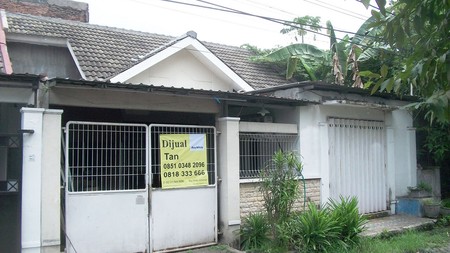 Rumah di Deltasari Indah Sidoarjo, Bagus + Terawat - LS -