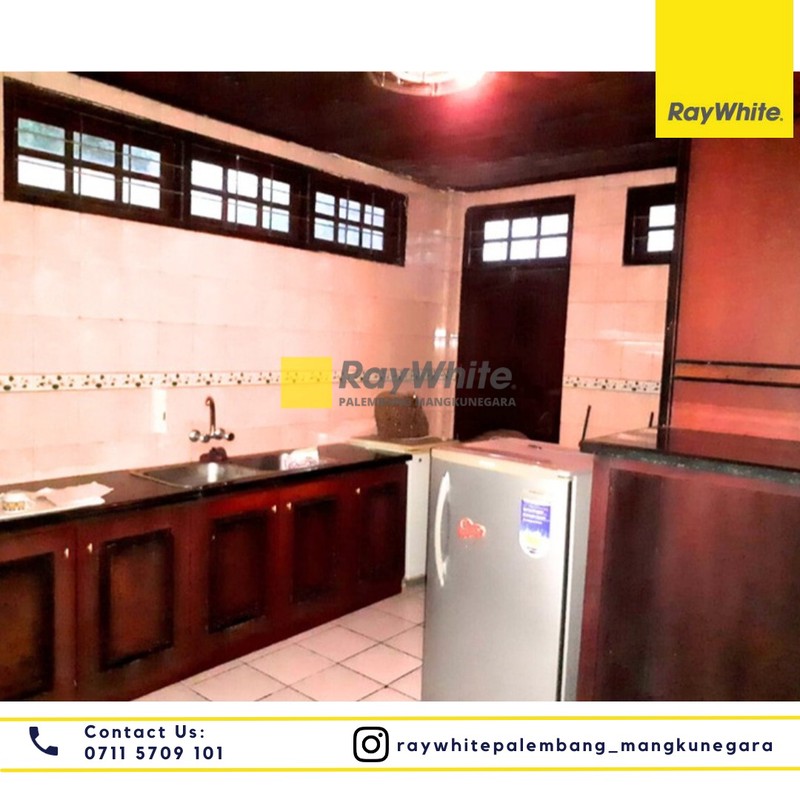 DIJUAL RUMAH MEWAH 2 LANTAI