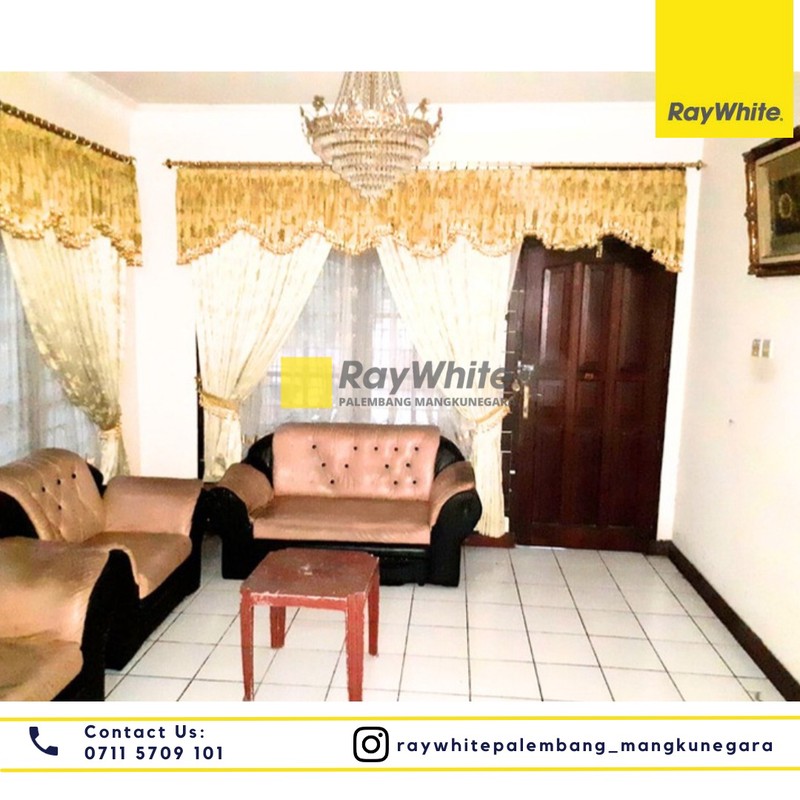 DIJUAL RUMAH MEWAH 2 LANTAI