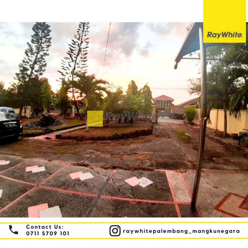 DIJUAL RUMAH MEWAH 2 LANTAI