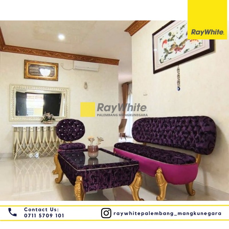 DISEWAKAN RUMAH MEWAH FULL FUNISHER