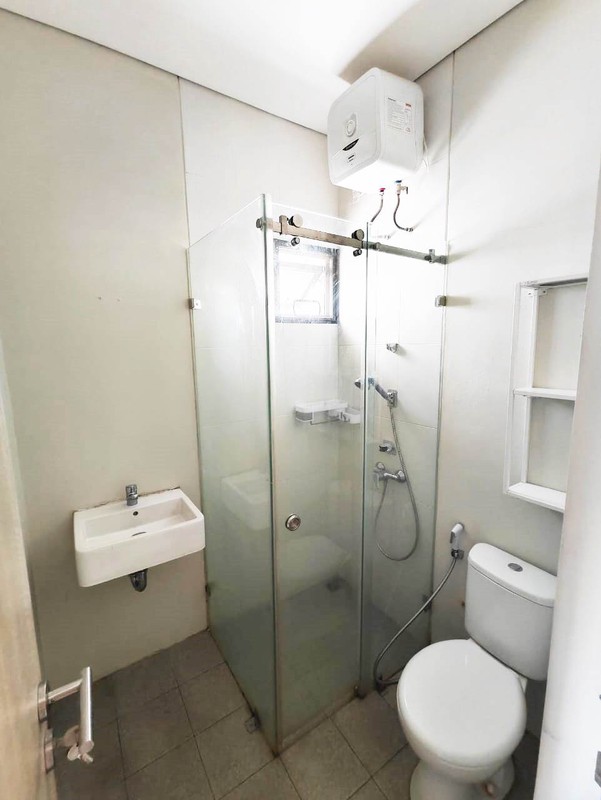 Rumah 3 Lantai Semi Furnished Bebas Banjir di Stellar Passion of Living, Jalan Palapa, Serua, Ciputat