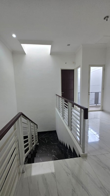 JUAL RUMAH DARMO PERMAI UTARA SIAP HUNI