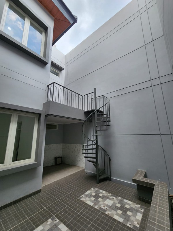 JUAL RUMAH DARMO PERMAI UTARA SIAP HUNI