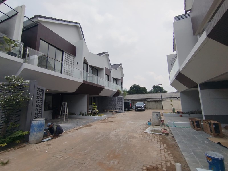Rumah Baru Cluster Premium Pondok Cabe Dekat MRT Lebak Bulus