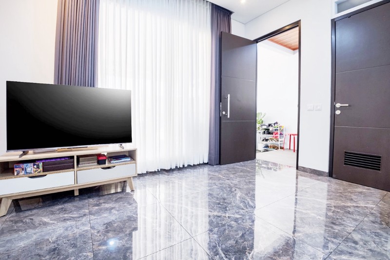 Rumah 3 Lantai Semi Furnished Bebas Banjir di U HOUSE BINTARO JAYA, Sawah Baru, Ciputat