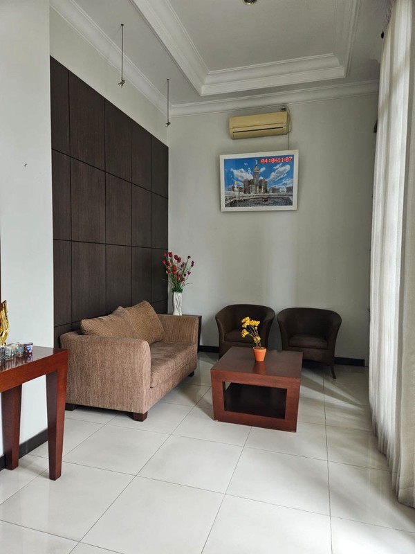 Dijual Rumah Citraland Raffles Garden Full Furnish Surabaya Barat