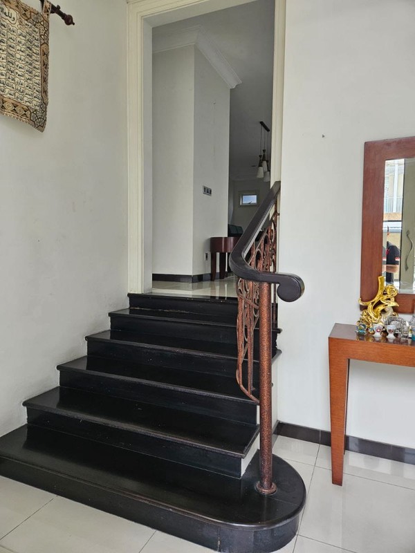 Dijual Rumah Citraland Raffles Garden Full Furnish Surabaya Barat