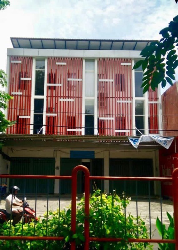 Dijual 2 unit Ruko 3 lt di Raya Darmo Indah