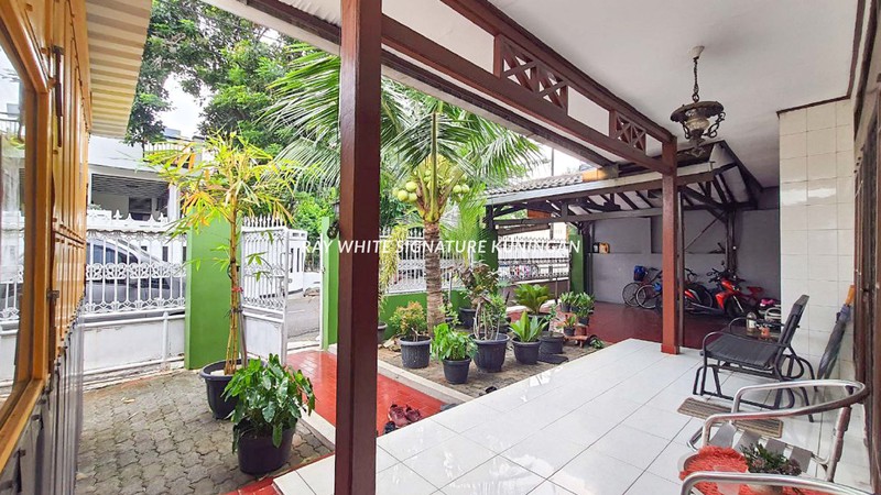 Rumah 1,5 Lantai Strategis di Komplek Curug Indah Jatiwaringin