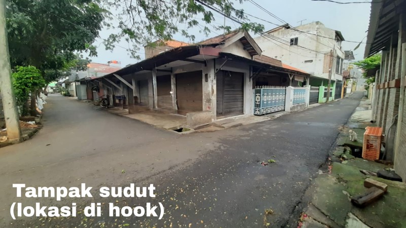 Rumah + 4 Pintu Kios Luas 4m2 Dijual di Tebet Timur Jaksel