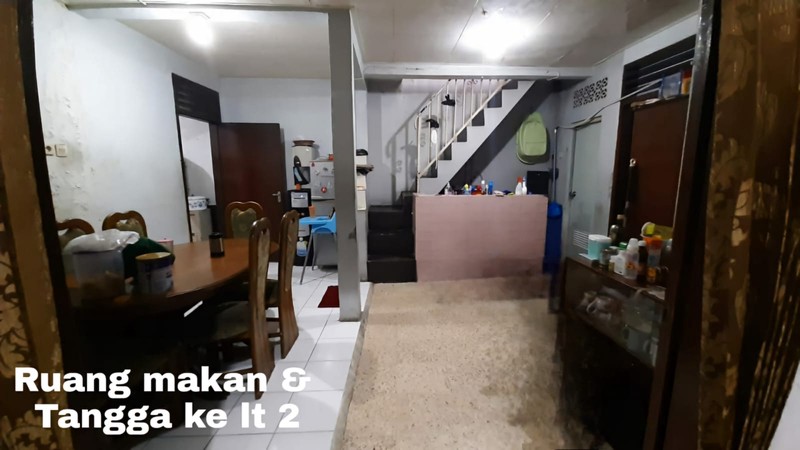 Rumah + 4 Pintu Kios Luas 4m2 Dijual di Tebet Timur Jaksel