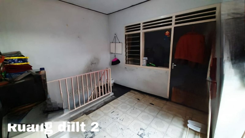 Rumah + 4 Pintu Kios Luas 4m2 Dijual di Tebet Timur Jaksel