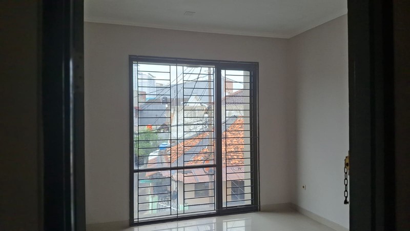 Rumah 5 KT Dijual di Tebet Barat Jaksel