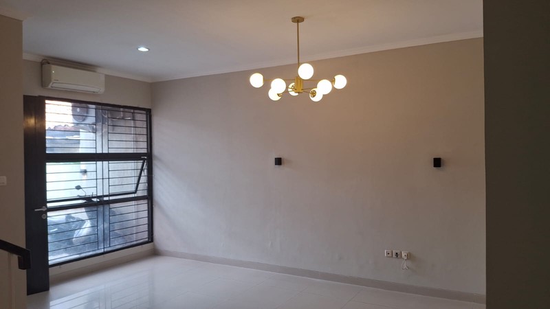 Rumah 5 KT Dijual di Tebet Barat Jaksel