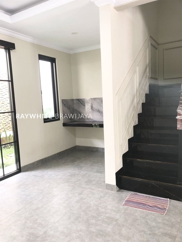 Brand New Modern Minimalis Dalam Kompleks Jagakarsa