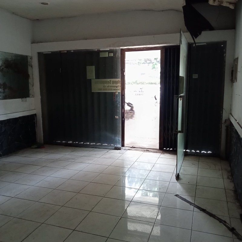 Ruko Dijual dengan Harga Hitung Tanah Lokasi di Soepomo Tebet Jaksel