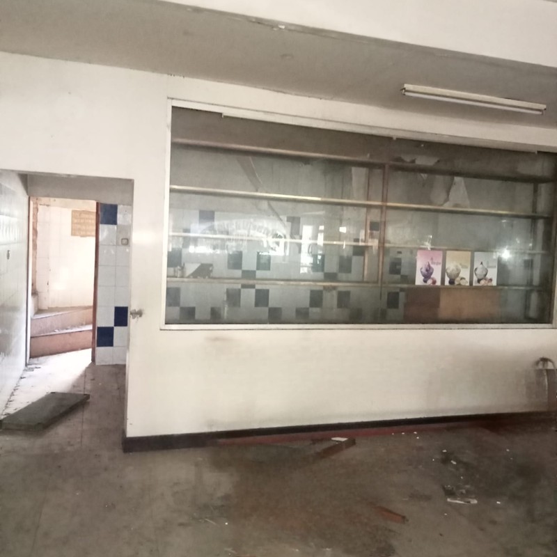 Ruko Dijual dengan Harga Hitung Tanah Lokasi di Soepomo Tebet Jaksel