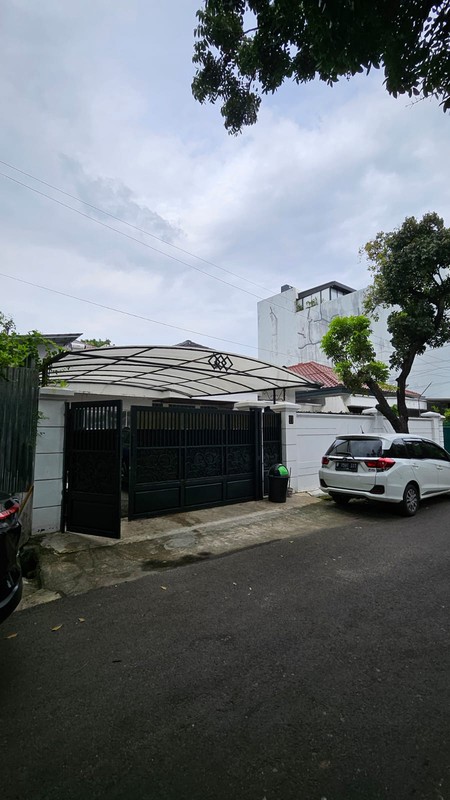 Rumah Bagus Di Jl Panglima Polim kebayoran Baru Jakarta Selatan