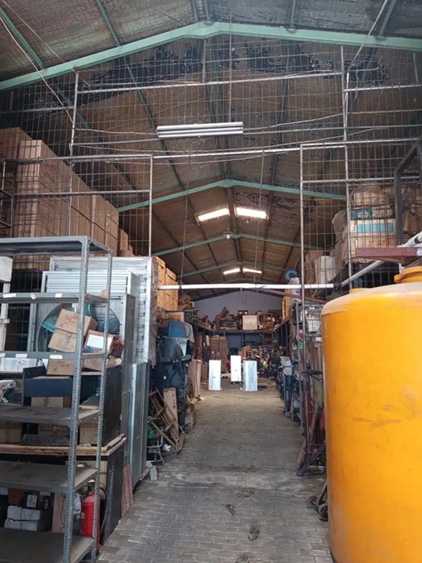 JUAL GUDANG 2 LANTAI MARGOMULYO PERMAI 