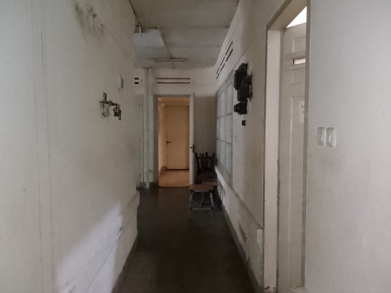 Rumah Besar dengan Halaman Sangat Luas di Sayap Dago