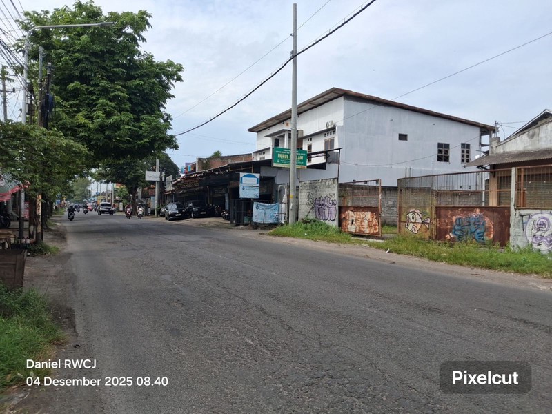 Disewakan  Ruang Usaha Strategis Cocok Untuk Gudang Siap Pakai di Pinggir Jl. Parangtritis KM 8, Bantul
