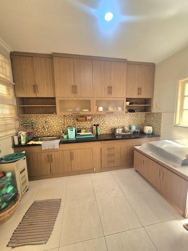 Rumah Bagus Rapih Siap Huni di Bintaro Sektor 9