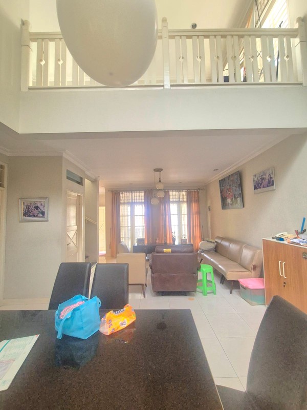 Rumah Bagus Rapih Siap Huni di Bintaro Sektor 9