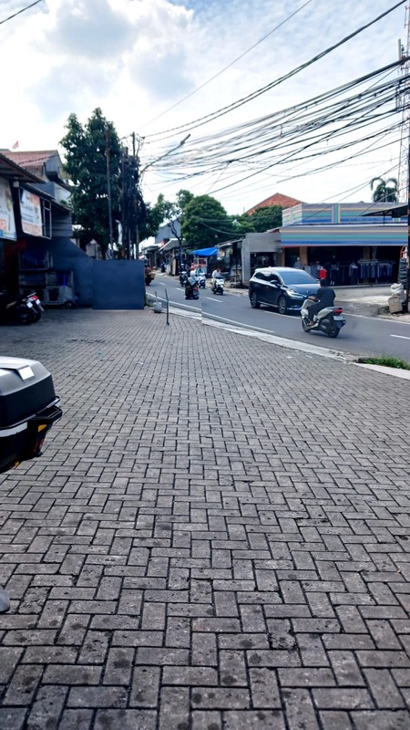 Ruko  Bagus, Pinggir jalan  utama, lokasi strategis di Cipadu