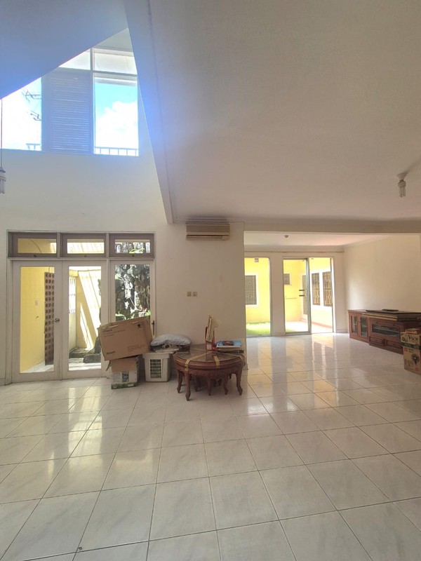 Rumah Siap Huni dengan Hunian Nyaman dan Asri di Bintaro Sektor 9.