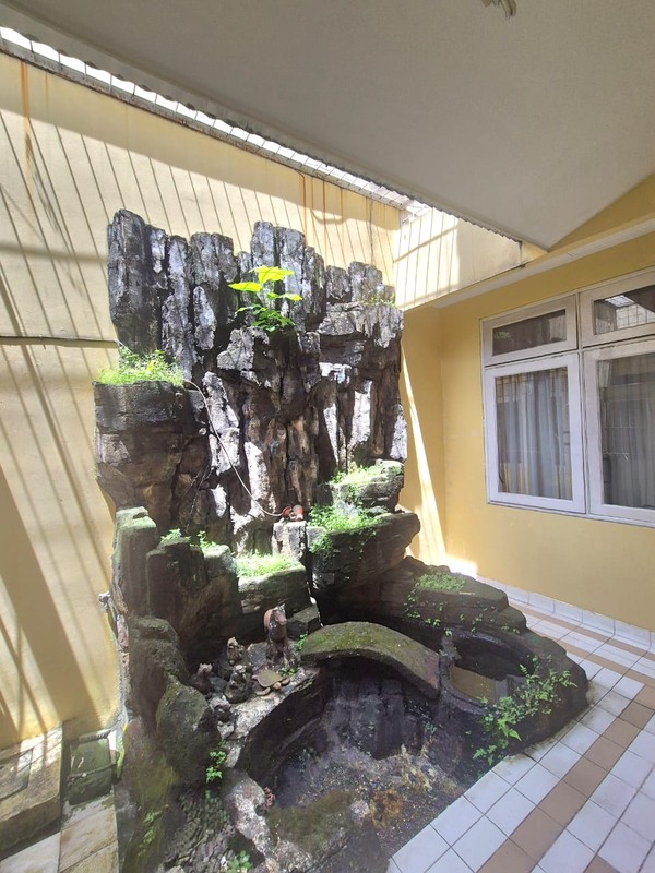 Rumah Siap Huni dengan Hunian Nyaman dan Asri di Bintaro Sektor 9.