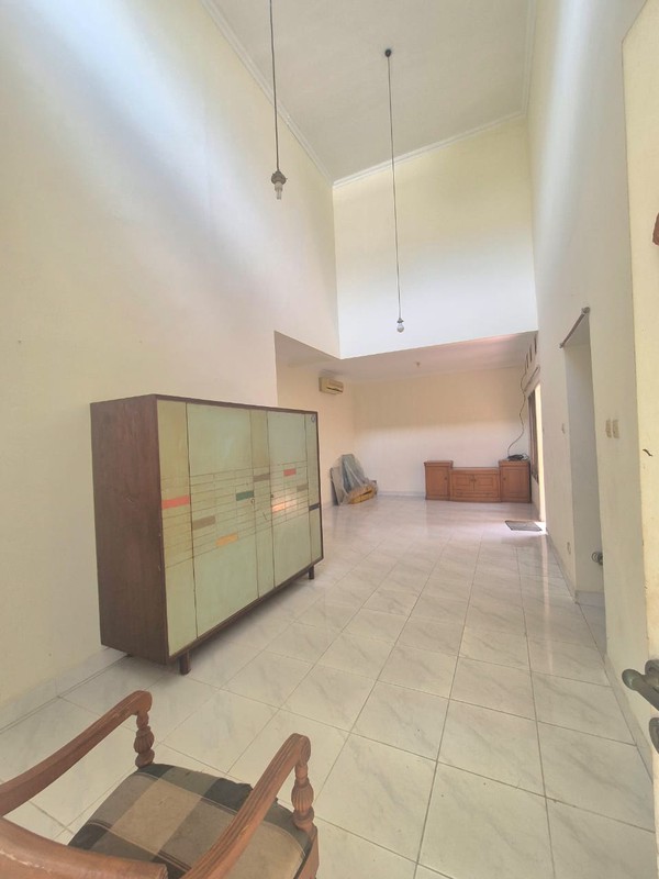 Rumah Siap Huni dengan Hunian Nyaman dan Asri di Bintaro Sektor 9