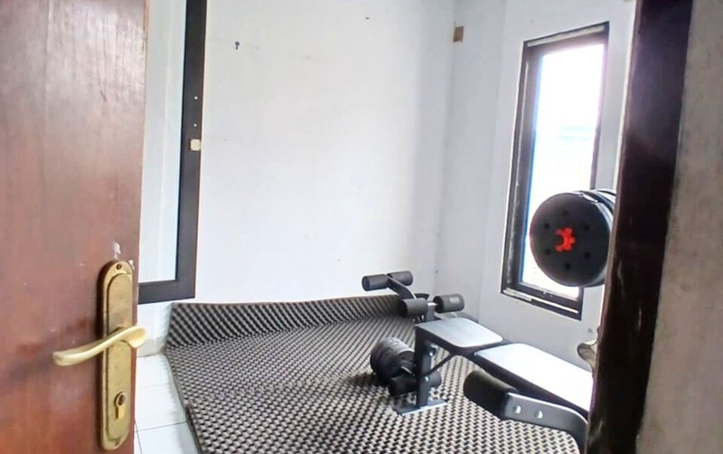 Rumah 2 Lantai Lokasi Strategis Hook pertigaan jalan di Cipinang Timur Jaktim