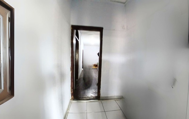 Rumah 2 Lantai Lokasi Strategis Hook pertigaan jalan di Cipinang Timur Jaktim