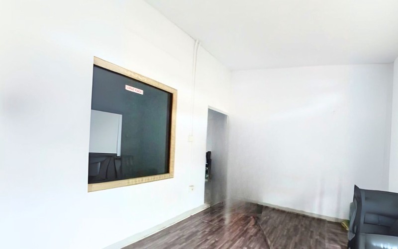 Rumah 2 Lantai Lokasi Strategis Hook pertigaan jalan di Cipinang Timur Jaktim