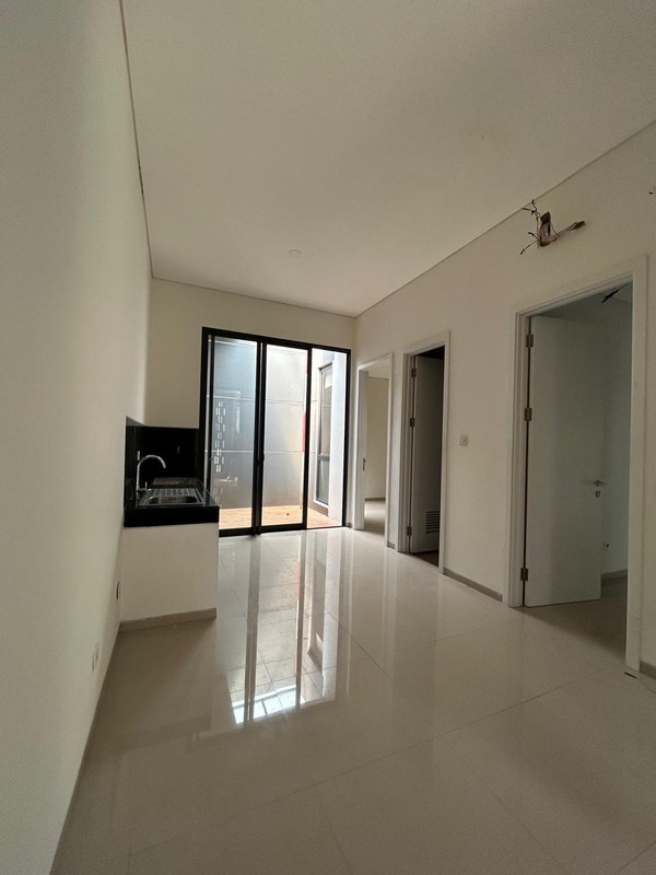 Rumah Cantik Di Bintaro Sektor 9 Siap Huni SHM dalam Cluster