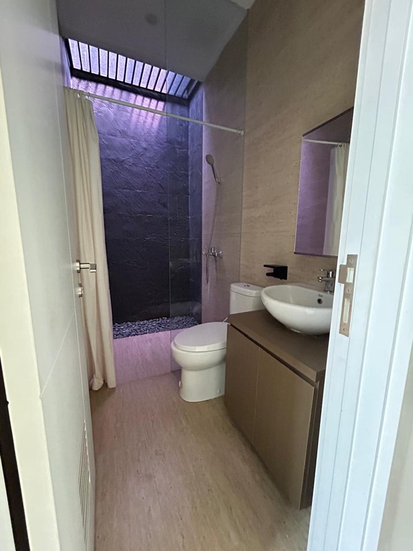 Rumah Cantik Di Bintaro Sektor 9 Siap Huni SHM dalam Cluster