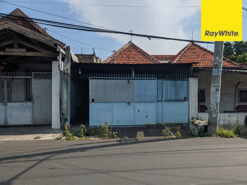 Disewakan Rumah 2 lantai di Jalan Tambak Adi Simokerto Surabaya