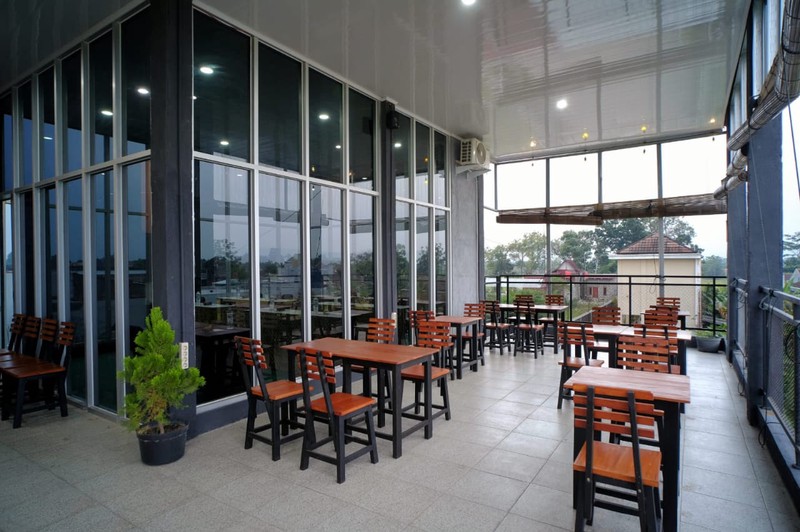 Disewakan Kafe Luas 150 Meter Persegi di Tegal Tirtio, Berbah, Dekat Bandara Adisutjipto