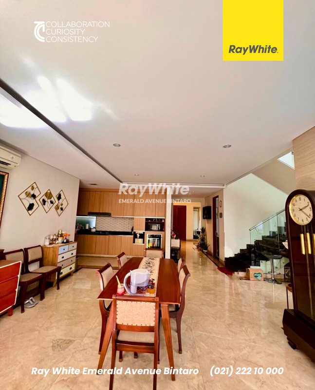 Rumah Bagus ,dalam ruangan rapih di pondok indah