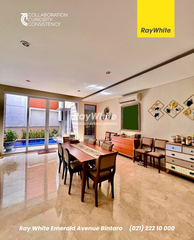 Rumah Bagus ,dalam ruangan rapih di pondok indah