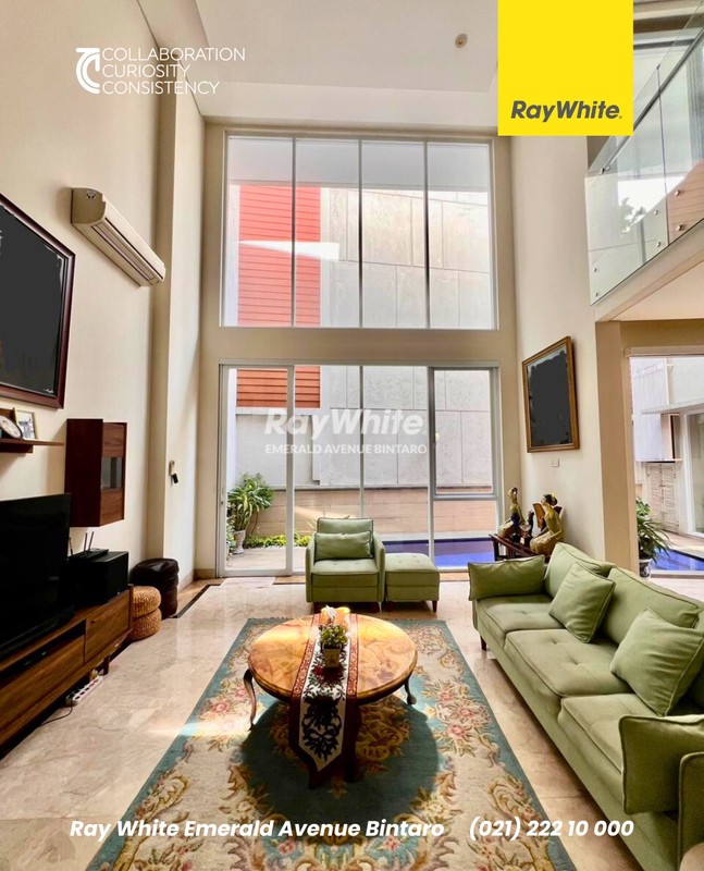 Rumah Bagus ,dalam ruangan rapih di pondok indah